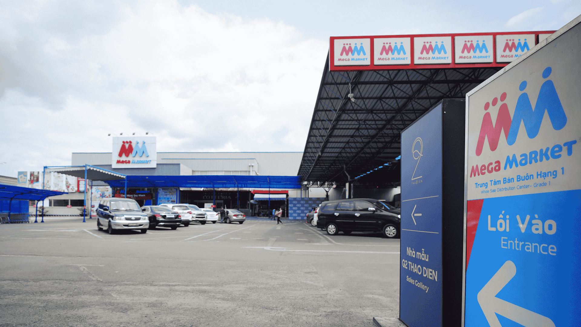 Building a Deeply Integrated O2O E-commerce Platform – MM Mega Market